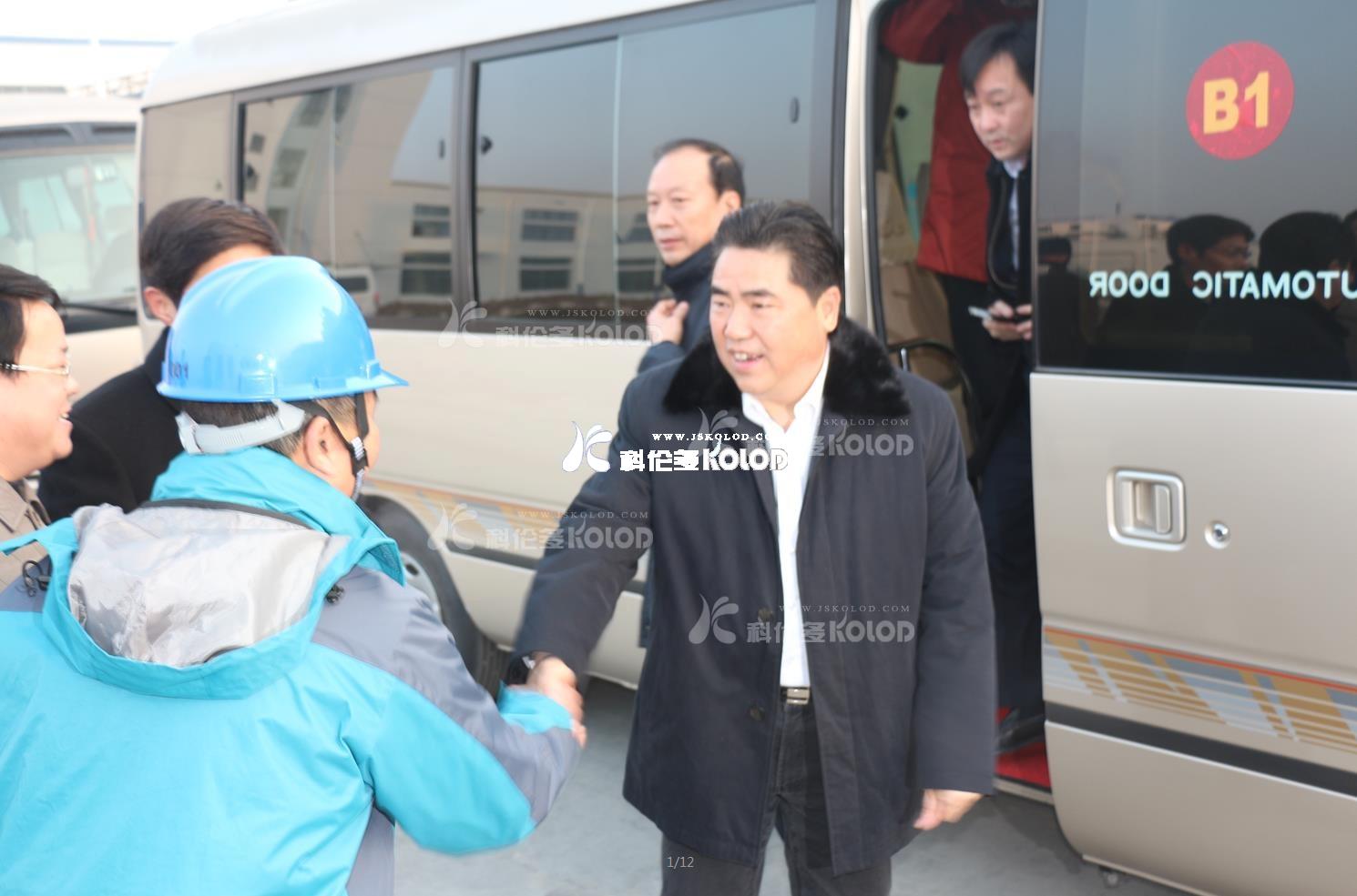 2016年時(shí)任連云港市市長(cháng)項雪龍蒞臨公司視察