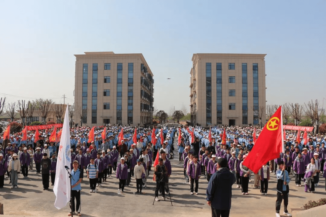 灌云高級中學(xué)師生來(lái)江蘇科洛吉研學(xué)